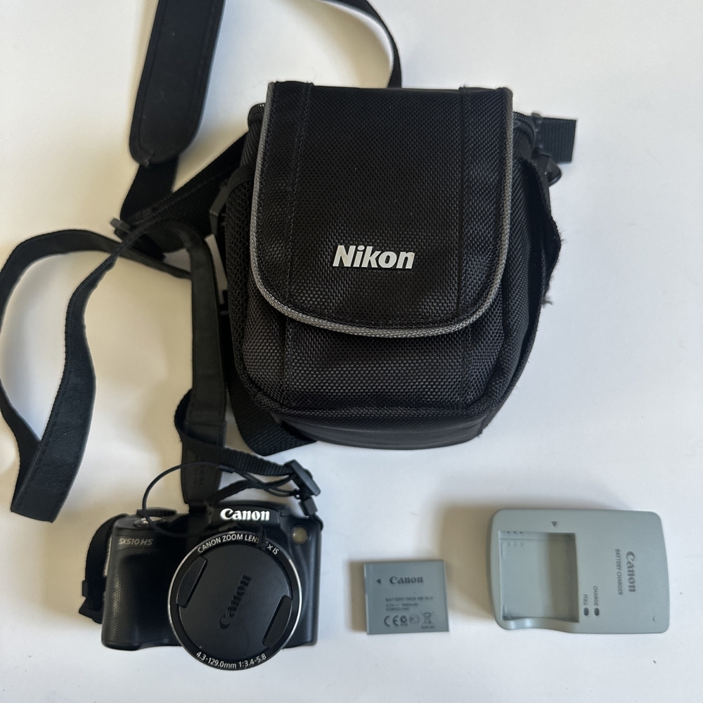 Canon Black Digital Camera with Accessories SX510 HS